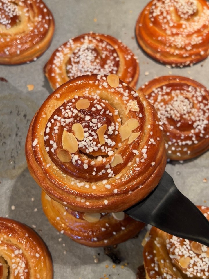 Mandelbullar Baka Med Josefine mandelbullar-baka-med-josefine